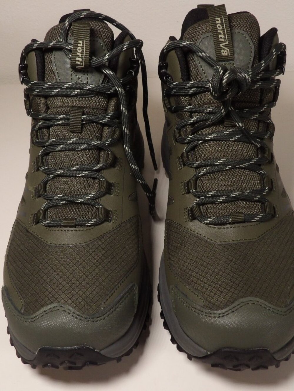 NORTIV 8 Men Waterproof Hiking Boots Sz 8.5 Army Green Armadillo (po-287)